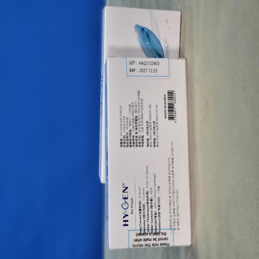HY-GEN Clear Contact lens